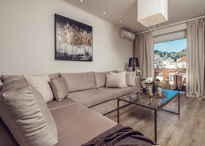 Maison Downtown Luxury Apartments!