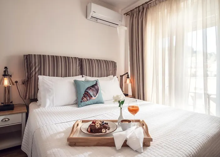 Maison Downtown Luxury Apartments!