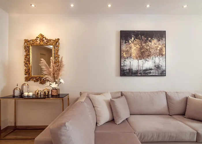 Maison Downtown Luxury Apartments!