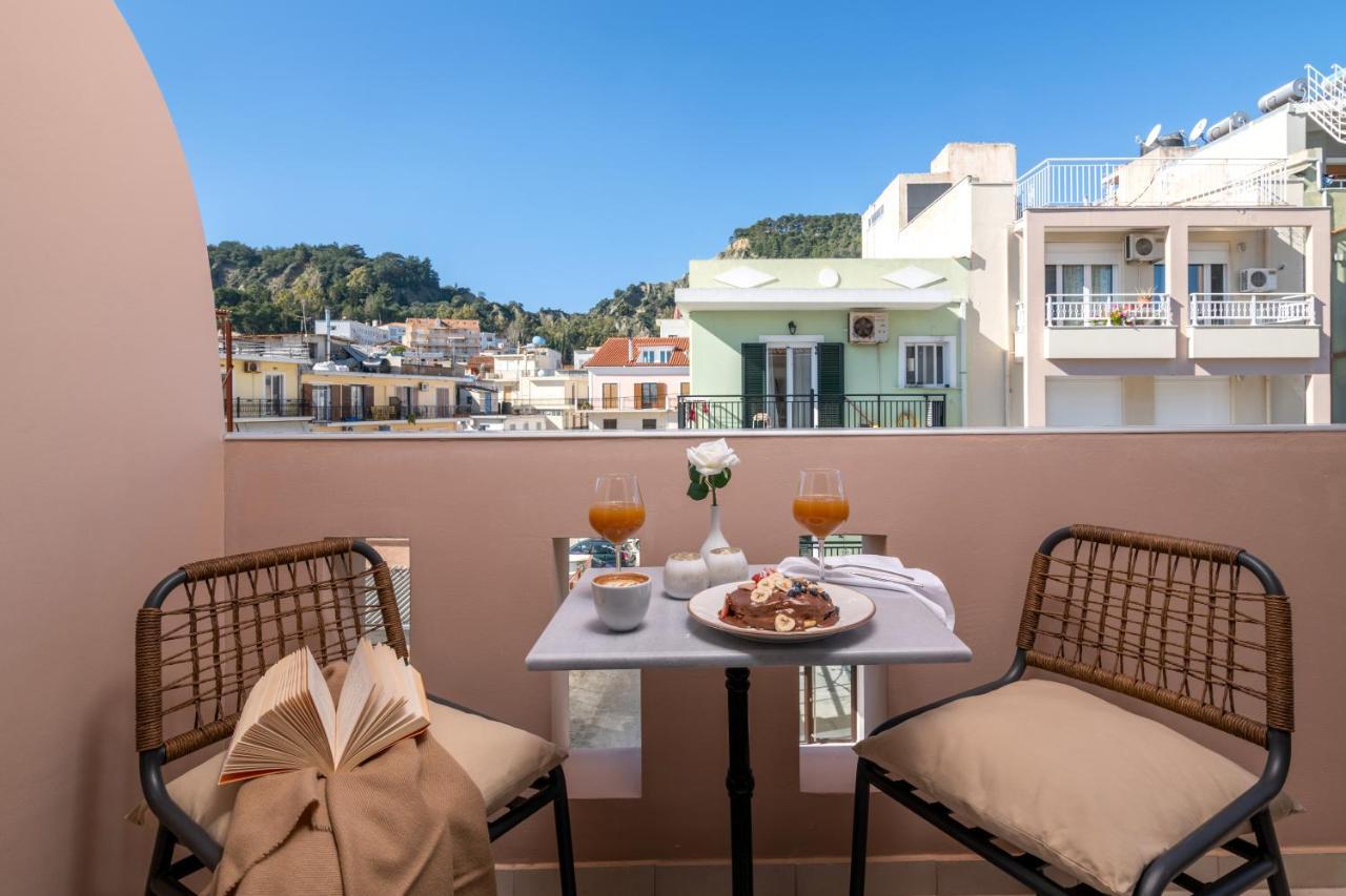 Maison Downtown Luxury Apartments! Apartament Zakintos