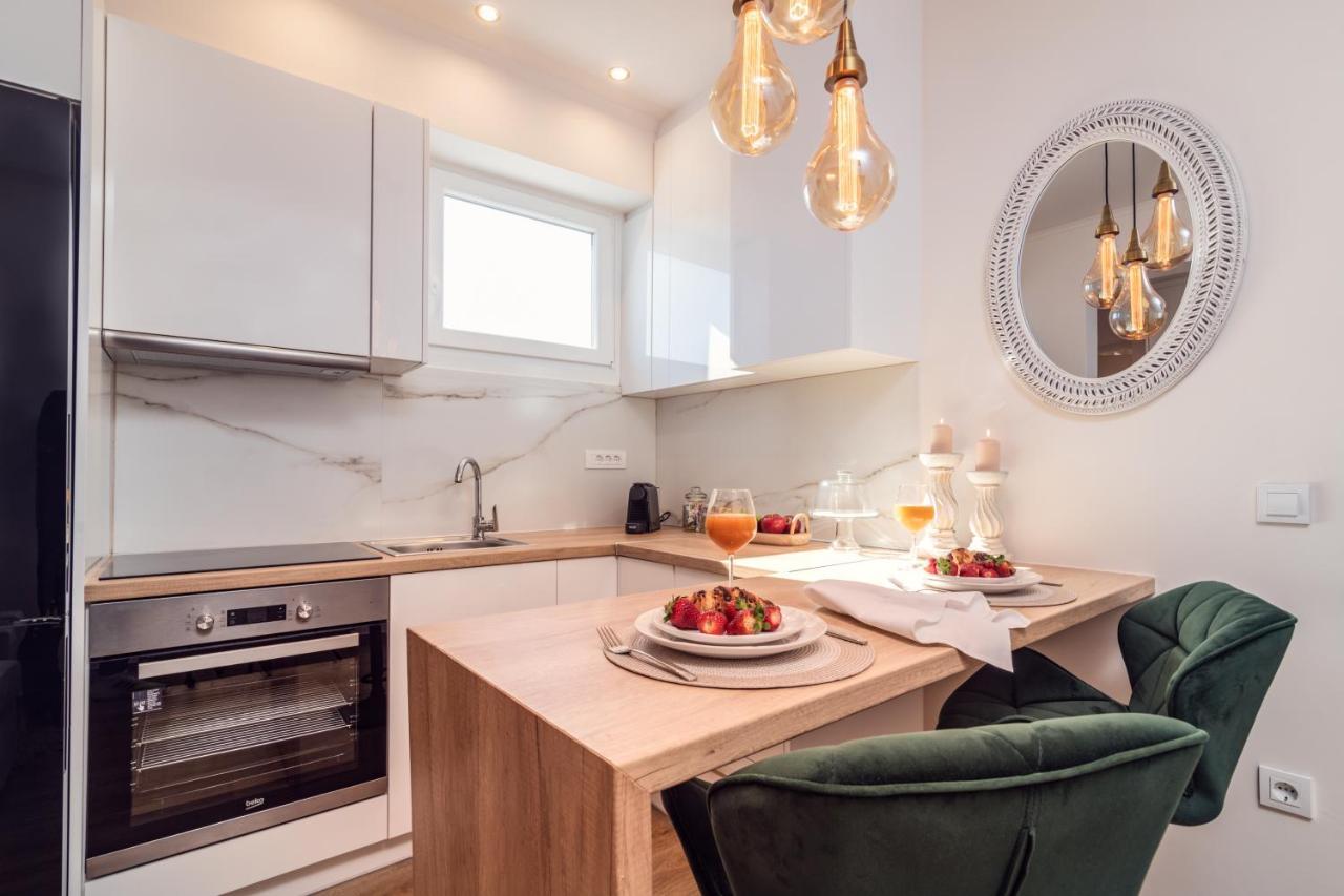 Apartment Maison Downtown Luxury Apartments! *